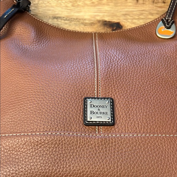 Dooney & Bourke 🦆 Elegant Brown Pebbled Leather Shoulder Bag EUC - Picture 6 of 15